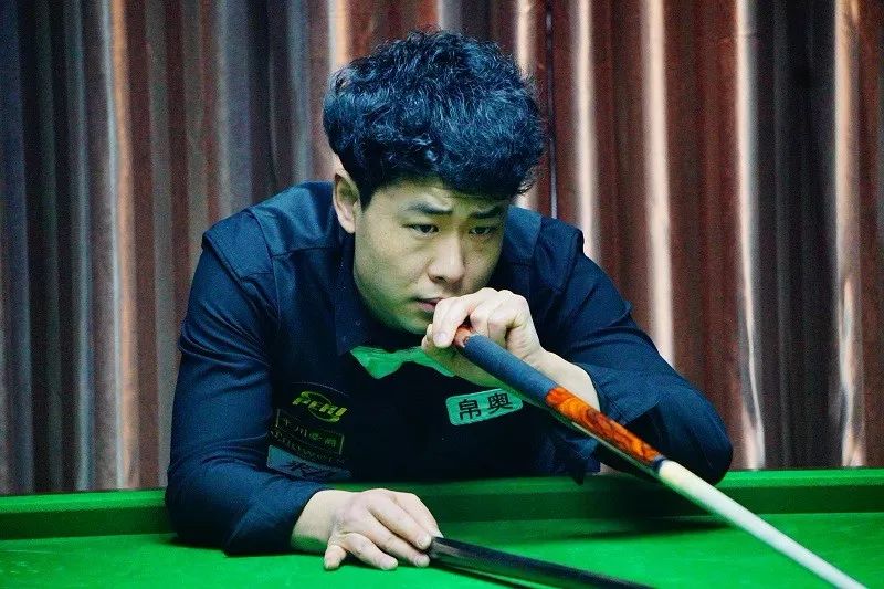 显得格外真 显得格外真