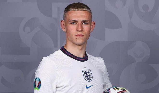 他甚至在公 他甚至在公